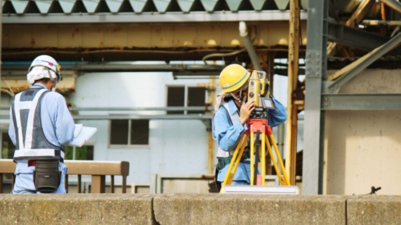 測量士とは？測量士補の違いや仕事内容・年収・資格の取り方まで徹底解説 